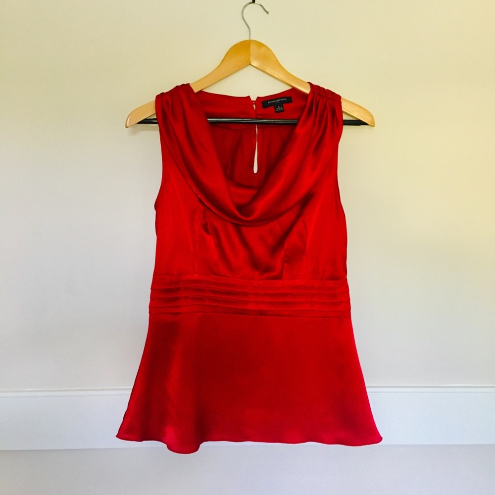 THE PERFECT HOLIDAY TOP: Banana Republic